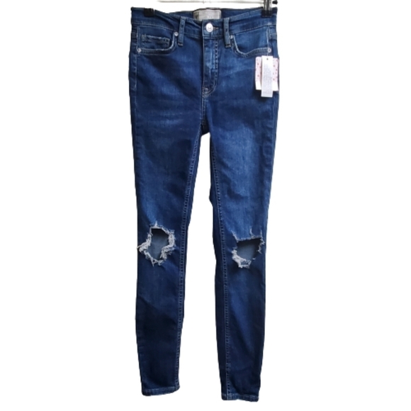 NWT Free People Distressed Skinny Jeans 24 - Picture 2 of 5